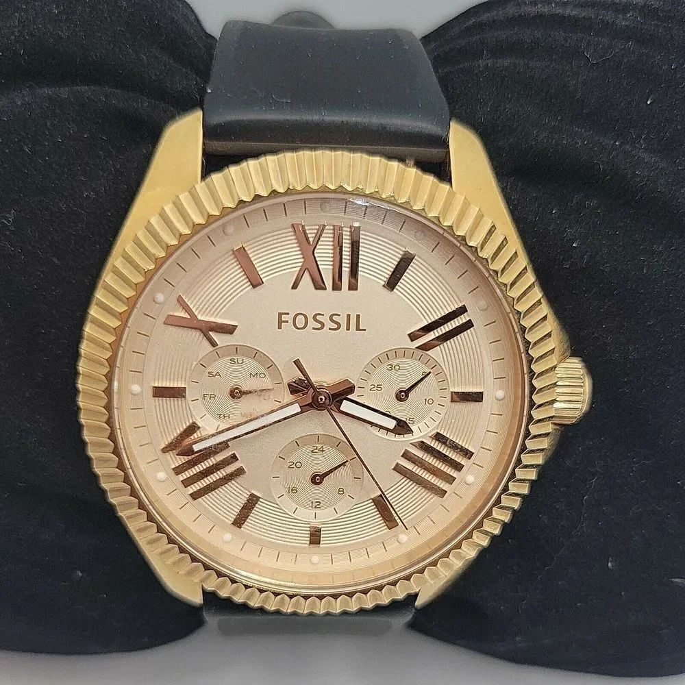 Fossil Ceclie AM4569 Women's Black Silicone Analog Dial Quartz Wrist Watch BC83
